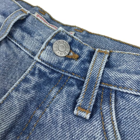 Vintage GUESS Light Wash Denim Jean Shorts Size 26 - Picture 3 of 8
